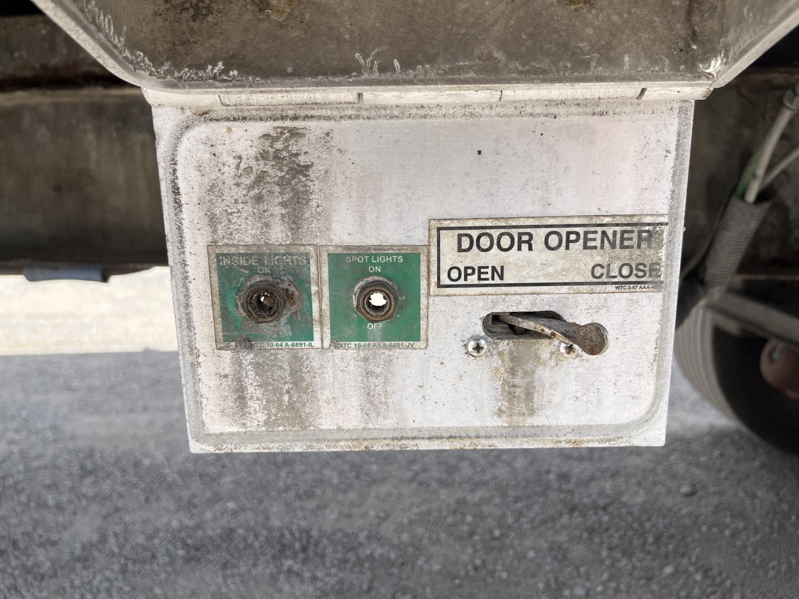 ./imagenes/INVOICE/2019/17731/CAJA DE PISO MOVIL WILSON TRAILER COMPANY DWG-550WB (13).JPG